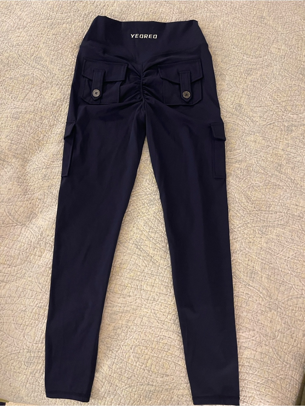 YEOREO Womenโs black Cargo Leggings - 12